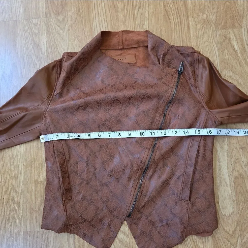 ✨Anthropologie NYDJ✨ 'Sharona' Snakeskin Print Faux Leather Jacket - [Size XSP]